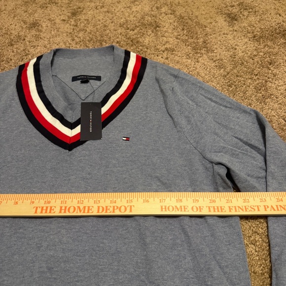 Tommy Hilfiger Sweater Mens XL Blue Pullover Long Sleeve V Neck Logo - Picture 5 of 8